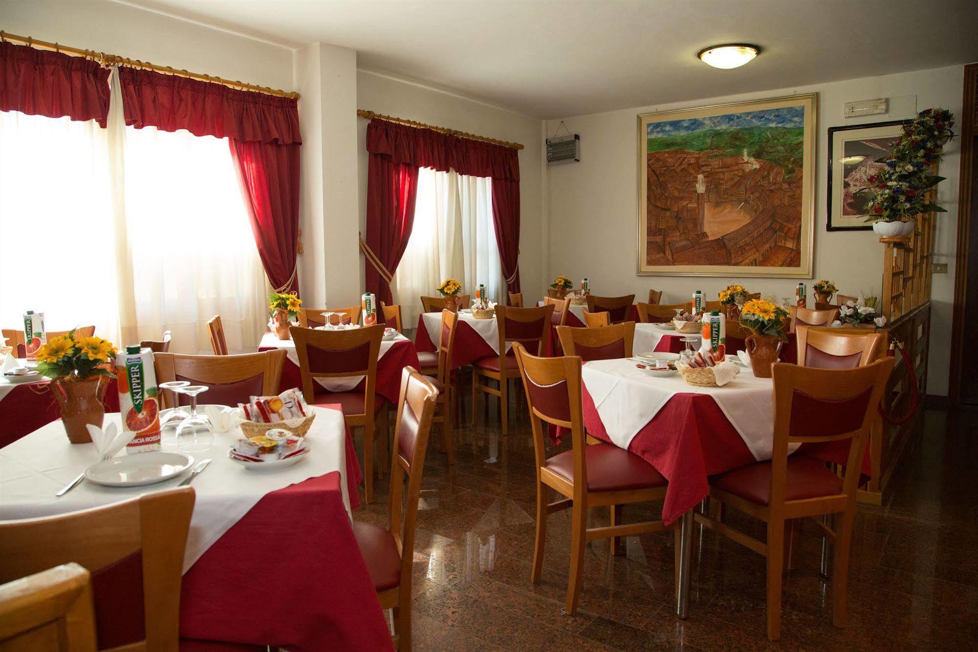 Hotel Del Lago Cavriglia Exterior photo